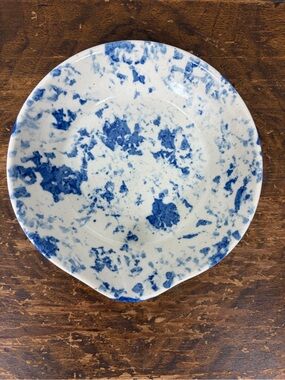 Blue and white spongeware ceramic spoonrest